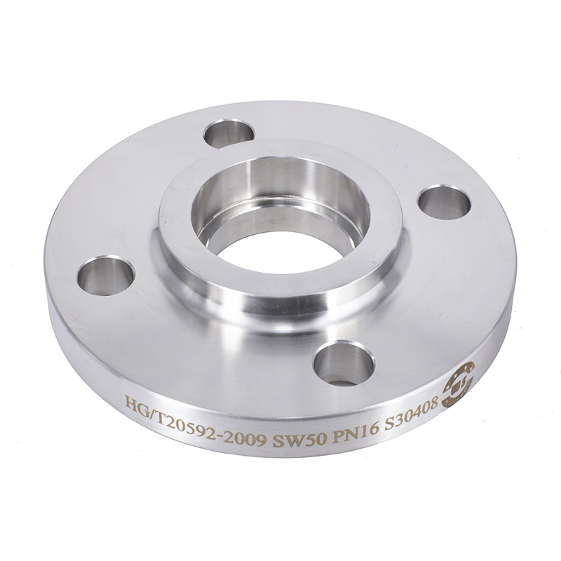 What are the advantages of using Stainless Steel Flanges in industrial applications?