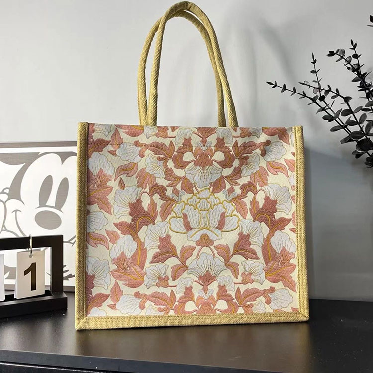 Why Cotton Tote Bags Are the Perfect Gift for Any Occasion