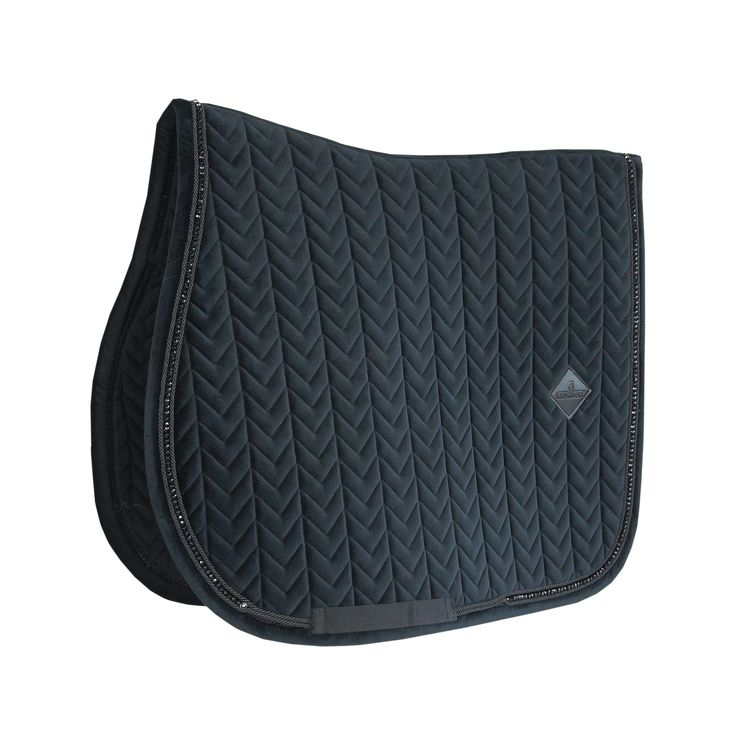 Saddle Pads Manufacturer Reveals How to Choose the Perfect Pad for Your Horse